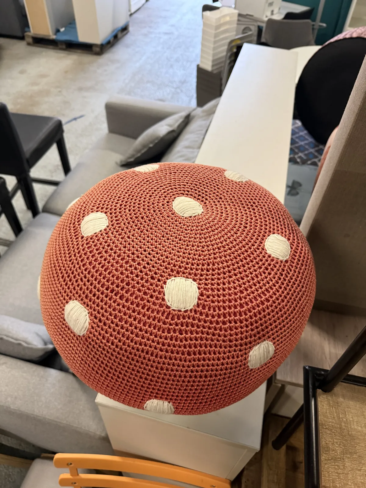 Champignon décoratif en tissu rouge et blanc Anne-claire Petit, photo 3